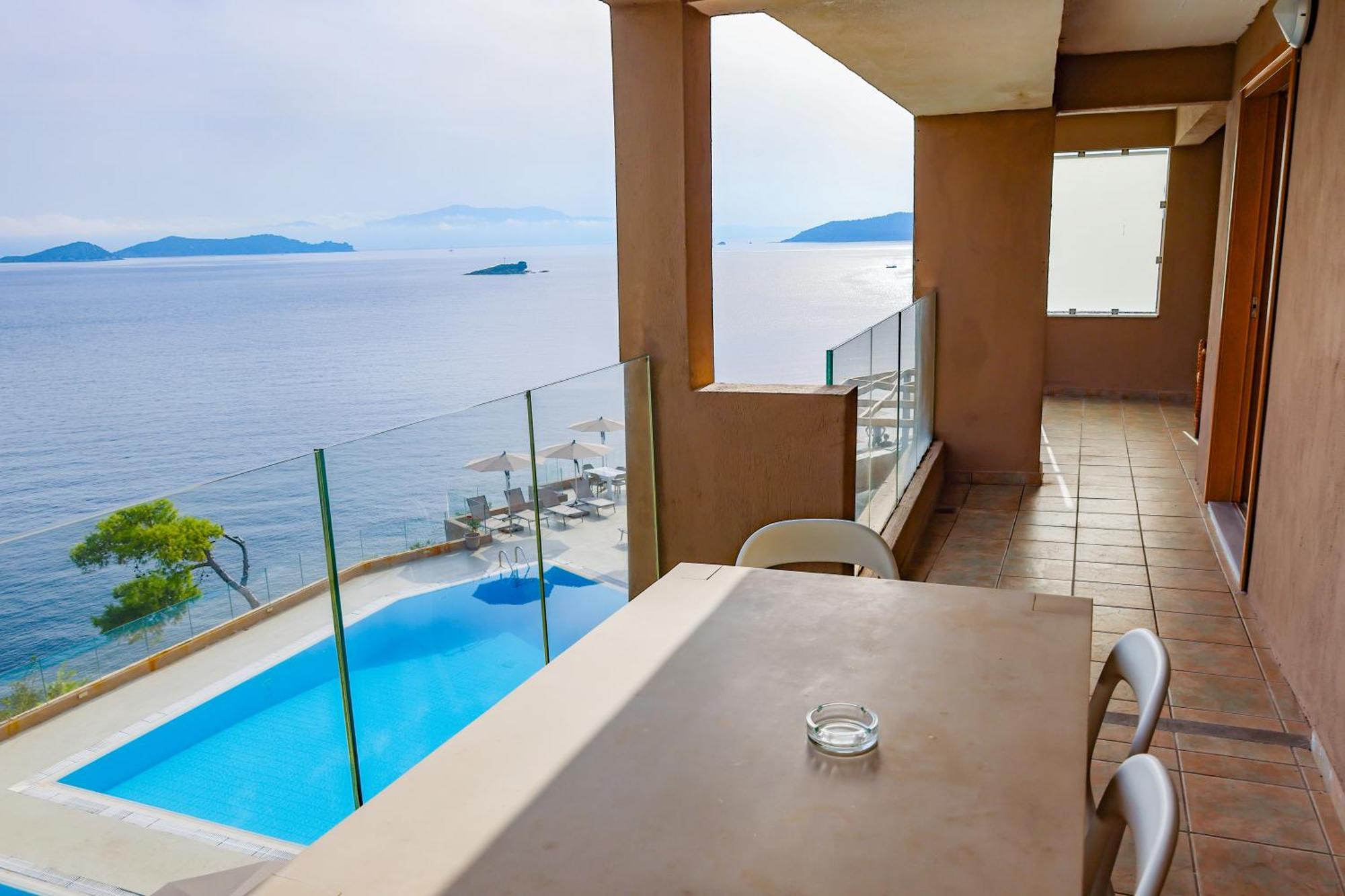 Cape Kanapitsa Hotel & Suites Dış mekan fotoğraf