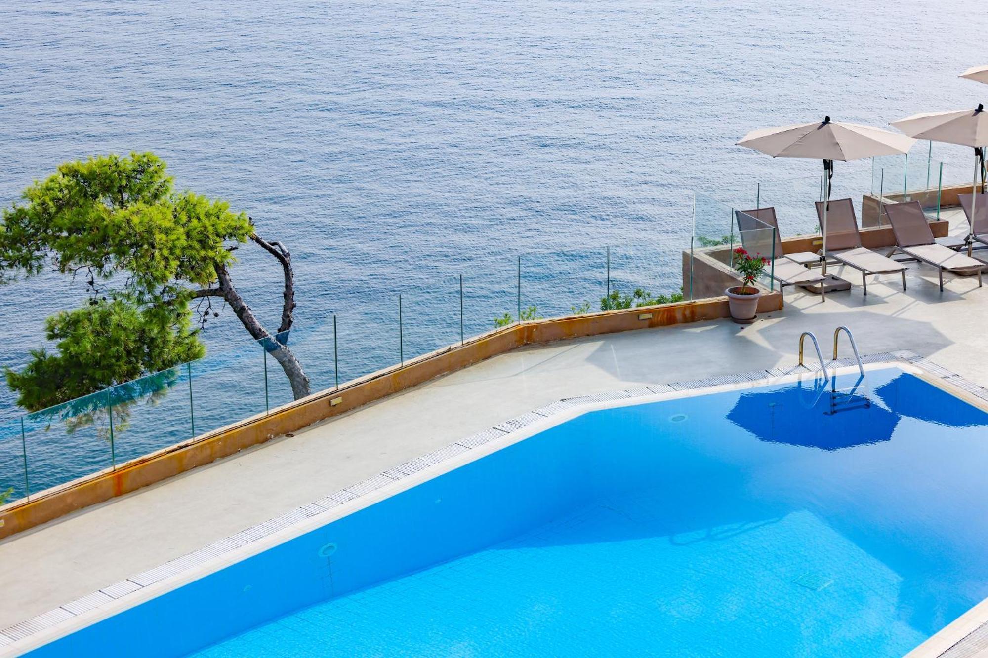 Cape Kanapitsa Hotel & Suites Dış mekan fotoğraf